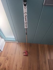 Golf Odyssey OWorks Red Putter new grip