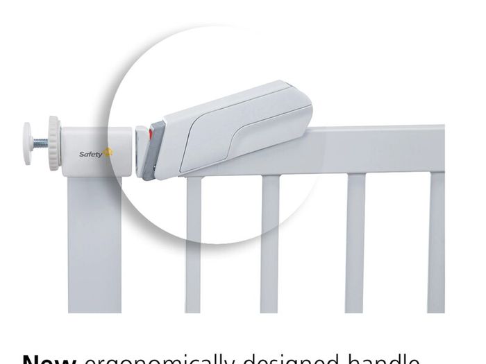 Safety 1st Flat Step Baby Gate (no-drill installation)