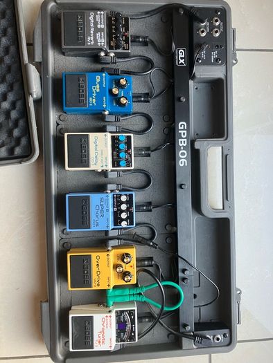 Pedalboard GPB with 5 BOSS Effects & Tuner