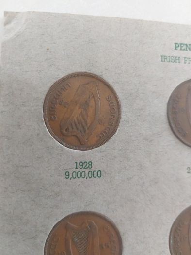 coin folder including full set of pennys including rare 1940