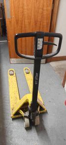 Pallet Trucks Toyota