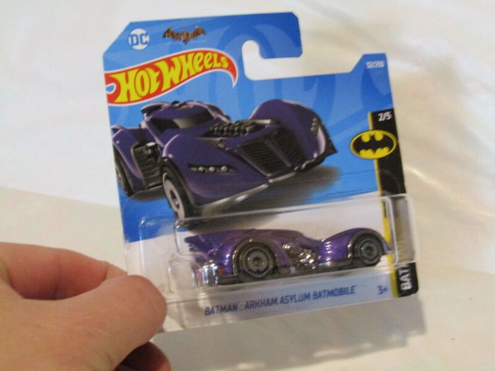 Hot Wheels Purple Batman Arkham Asylum Batmobile Diecast Car Brand New Sealed