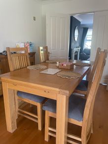Wooden dining table and chairs - Extendable