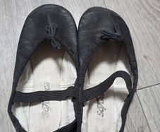 Leather dancing shoes UK size 9