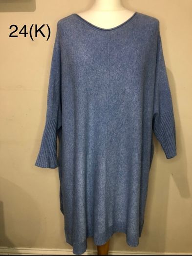 Blue woolly jumper (size 24)