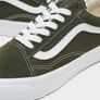 Old school Vans runners Image 3