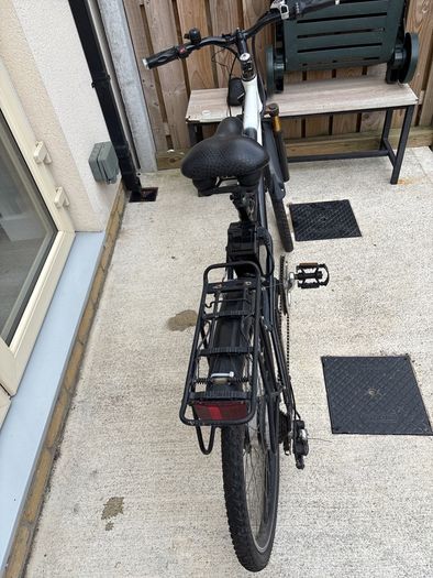 Living In Green E-Bike 26" + Charger + Rack - Ballincollig