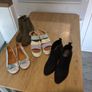 Size 5 women's mixed shoes Image 2