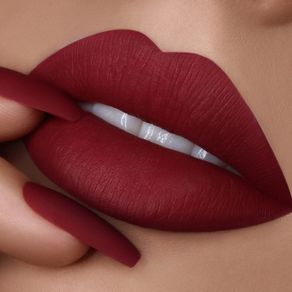 Sigma beauty matte liquid lipstick in BELLADONNA BNIB