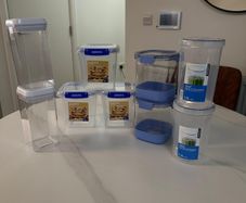 9 Food storage containers