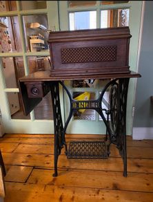 Singer sewing machine