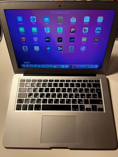 Macbook Air (13-inch, 2017) 8gb Ram / 121gb Ssd