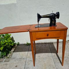 Vintage Singer