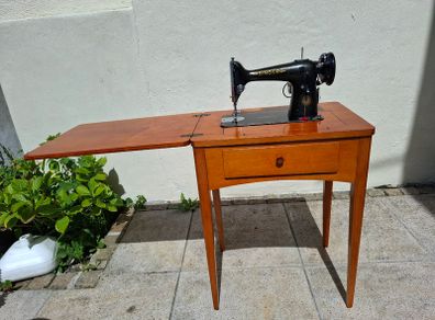 Vintage Singer