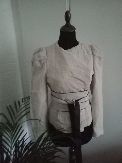 Zara  linen jacket with wide belt size L 10 -12