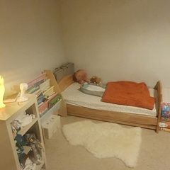 Solid wooden cot + comfortable pocket spring Matresss