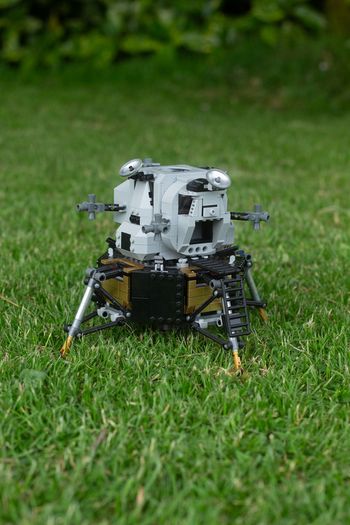 Lego Lunar Lander 10266