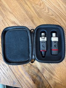 Xvive u35 wireless mic as new