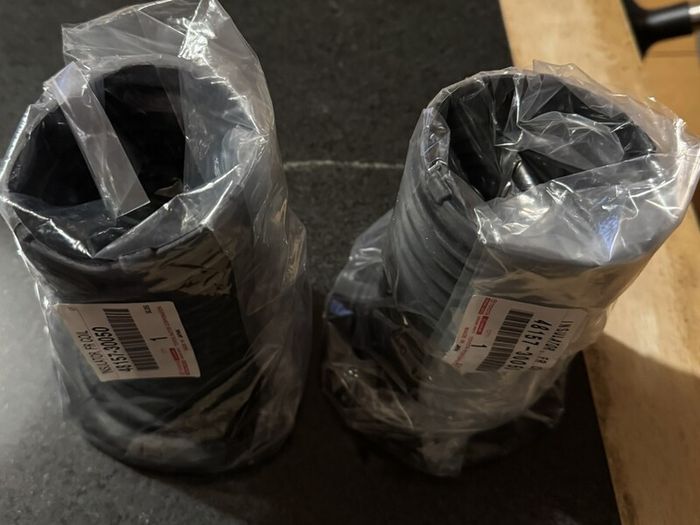 48157-30050 Genuine Lexus-Toyota Insulator, Front Coil Spring Insulator (Left, Right, Front, Upper)