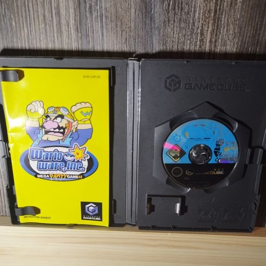 Warioware Mega Party Games Gamecube