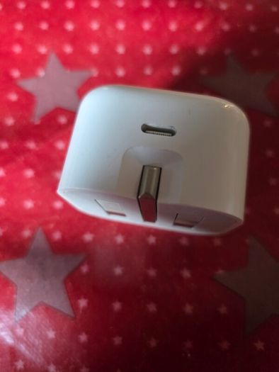Apple 20W USB-C Power Adapter