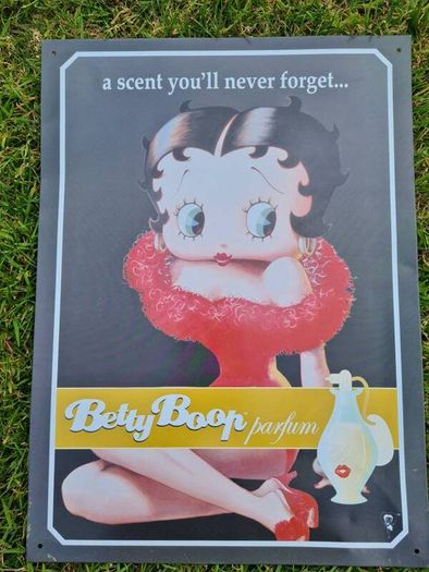 Betty boop parfum aluminium sign 16" x 12" in like new condition