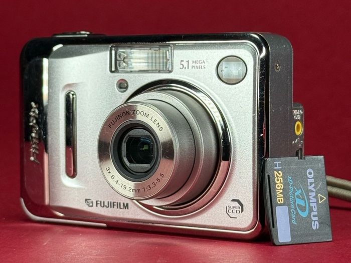 Fujifilm FinePix A500 5.1 MP Super CCD HR sensor