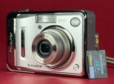 Fujifilm FinePix A500 5.1 MP Super CCD HR sensor