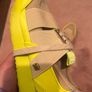 Hot yellow river island runners Image 7