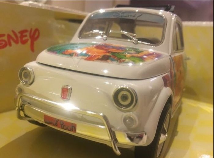 Winnie the Pooh Disney Fiat 500 1/18 Burago #3