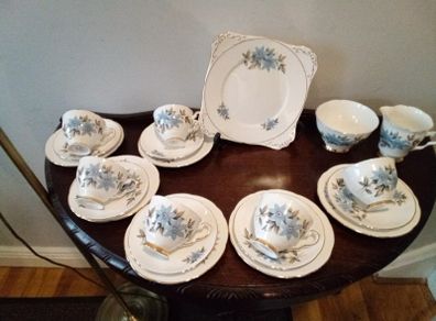 21 piece vintage china