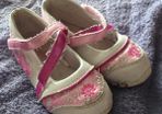 Girls trainers
