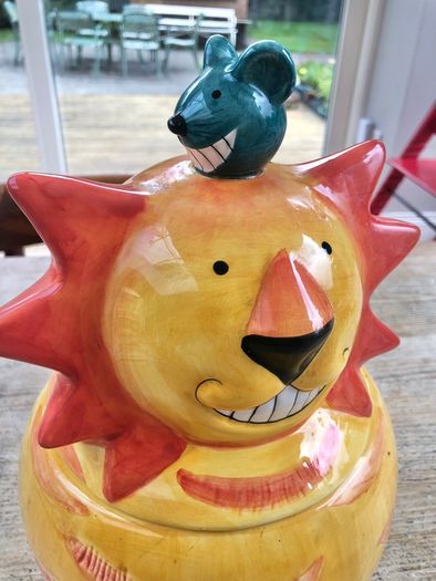 Vintage Rayware Lion & Mice Ceramic Cookie Jar