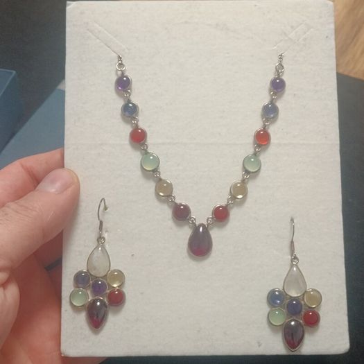 Beautiful 925 silver chain and earrings with multicolored Stones