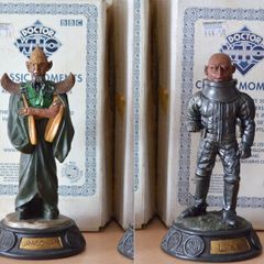 Doctor who Product Enterprise Classic moments Draconian and Sontaran Statues 17cm