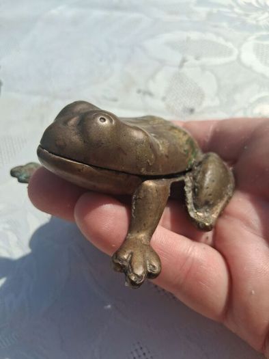 Midcentury Italian Crab and Frog Brass Ashtrays