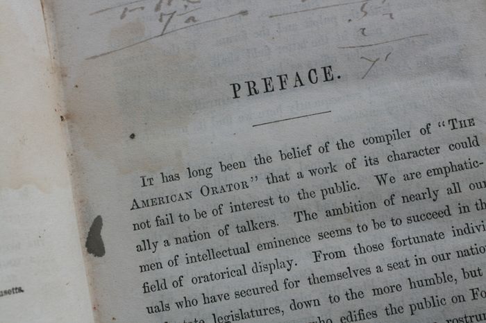 The American Orator With An Appendix, Containing The Declaration Of Independence, With The Fac-similes Of The Autographs Of The Signers, The Constitution Of The United States, Washington's Farewell Address, And Fac-similes Of The Autographs Of A Large Num