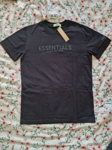 Essentials t-shirt
