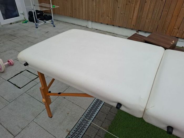 Massage table