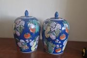 HK Dynasty matching lidded jars