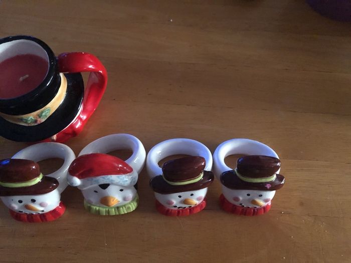 xmas napkin rings & candle
