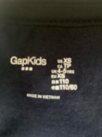 New GAP Christmas Top
