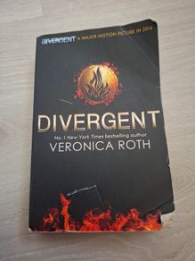 Divergent book