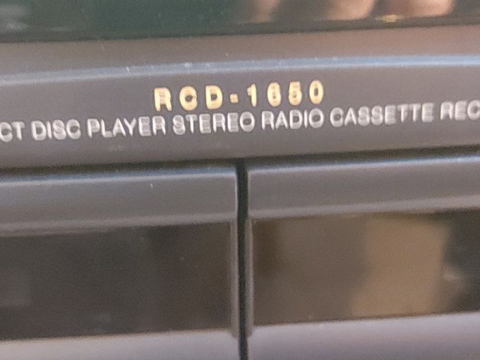Samsung CD Player Stereo Radio Cassette Recorder, Model RCD-1650, Dual Tape Deck and Radio working fine, CD Player struggling to spin