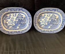 Vintage / Antique x2 Medium Size Blue Willow Oval Serving Platters