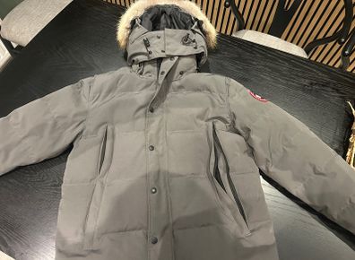 Canada Goose Jacket