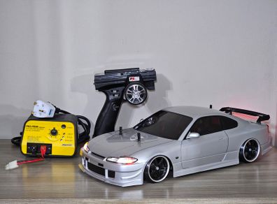 Ready To Run 1/10 RC Drift Nissan S15