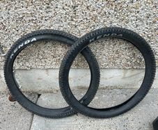 2 Kenda bike tyres size 27.5 x 2.8
