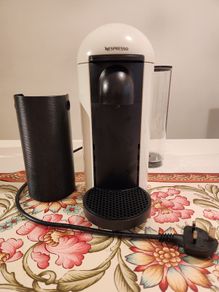 Nespresso Vertuo Next coffee machine - white