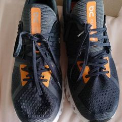 Men's on clouds trainers